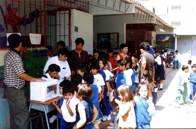 Primeros estudiantes de la Institución.