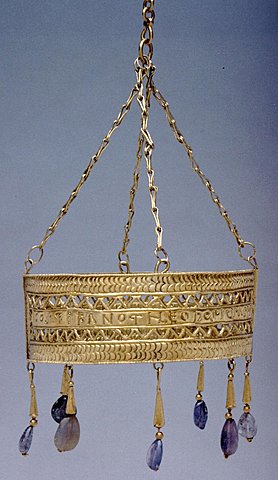 Corona votiva del abad Teodosio.