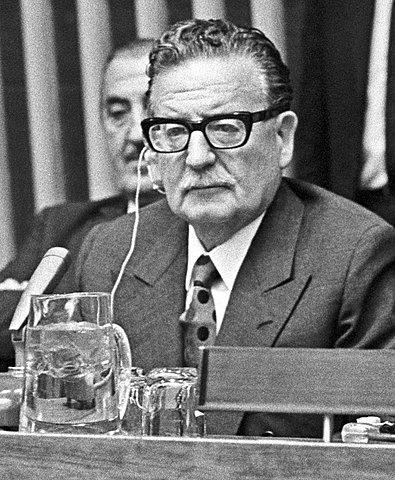 Salvador Allende fue elegido presidente, la manistificación de la class trabjadora y media ocurrió