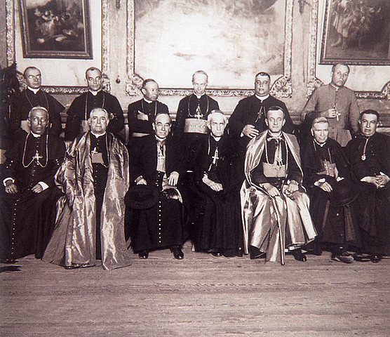 suspensión de Cultos