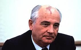 Mikhail Gorbatsjov får makten i Sovjetunionen