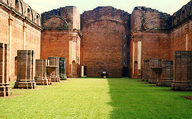 Cesión de las reducciones jesuíticas a Portugal a cambio de la entrega de la colonia de Sacramento