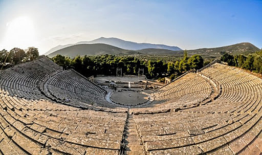 TEATRO DE EPIDAURO (S. IV a.C)
