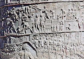 Relieve de la columna Trajana. Escultura.