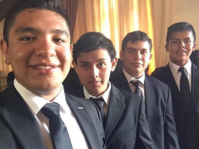 ENTRO AL CONSERVATORIO DE MUSICA DE PUEBLA