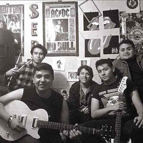 ABRO MI 1er. PROYECTO MUSICAL CON MI BANDA