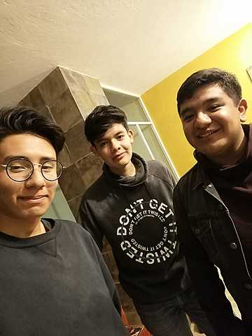 RECURRO A MIS AMIGOS Y PAPÁS PARA CONSEJOS