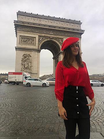 Trabaje de traductora en Francia y Serbia