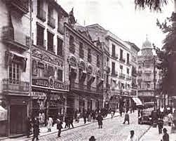 SIGLO XVI.Surgen los centros mercantiles, profesionales con funciones de vigilar y revisar la información contable.