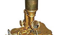 Timeline: Historia del Microscopio y la Célula