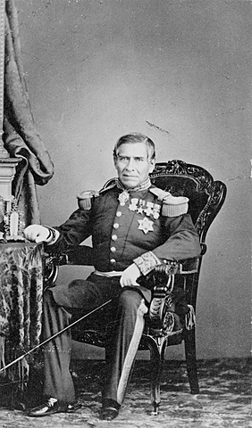 El general Miguel Miramón, presidente conservador, ordena la publicación del Tratado Mon-Almonte.