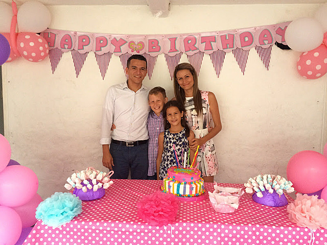 Cumple años mi hermana