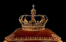 El gobierno es asumido por un Rey