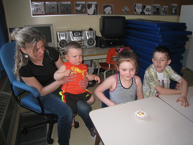 Aujourd'hui c'est ma fête à l'école St-Joseph.