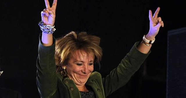 Elecciones municipales y autonómicas 2003