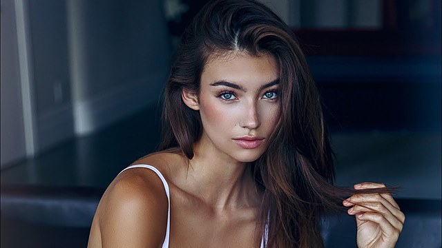 Cassidy Darling is born