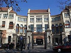 Entrada a l'institut