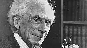 Le entregan el premio nobel de literatura de Bertrand Russell