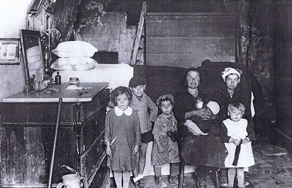 The first statistics of poverty rates were documented