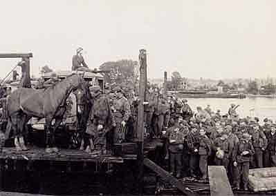 Retrait des forces allemandes.