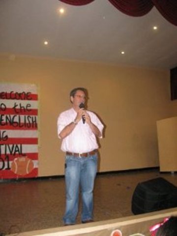 LLEGADA DEL TERCER RECTOR DE LA INSTITUCCIÒN