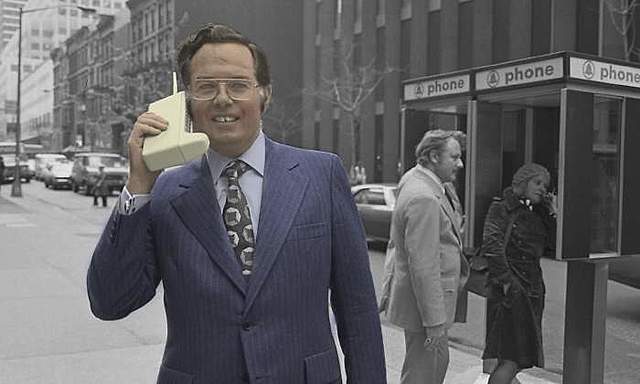 Primer teléfono móvil