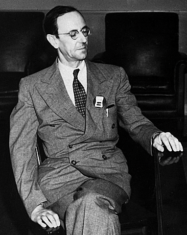 James Chadwick. Inglés, Descubrimiento del neutrón (1932)