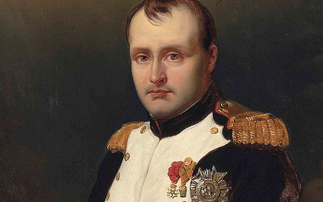 Napoleon returns to france
