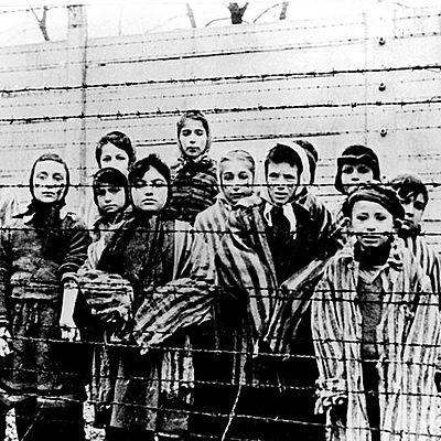 Timeline: De Holocaust
