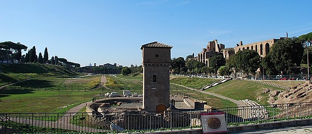 Arquitectura/escultura/pintura del período monárquico.