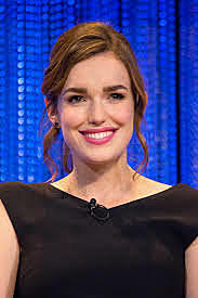 Elizabeth Henstridge 19 years ago