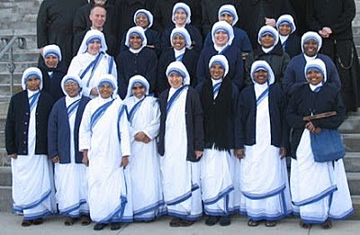 Inauguró su congregación "Misioneras de La Caridad"