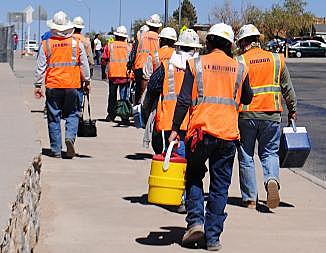 The UK is looking for foreign bricklayers for 1,200 euros a week