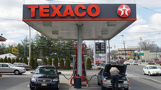 Texaco retailers sue Texaco