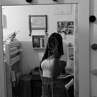 Timeline: Maria Nadales Aguilera