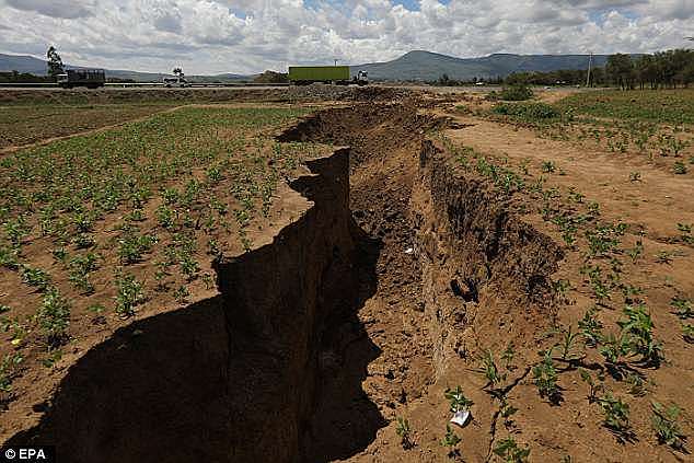 RIFT VALLEY (20-15 mln di anni fa)