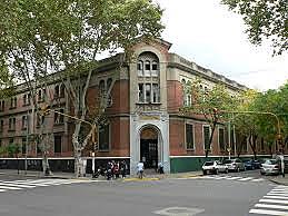 Comienzo escuela secundaria.