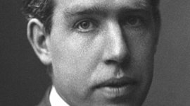 Timeline: Niels Bohr (Oct 7, 1885 - Nov 18, 1962)