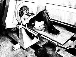 Godfrey Hounsfield y Macleod Cornack desarrollaron la tomografía axial.