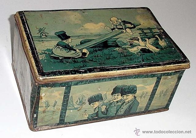 Caja de hojalata soldada