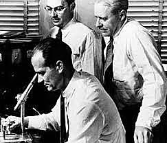 1947 - primer servicio mobil