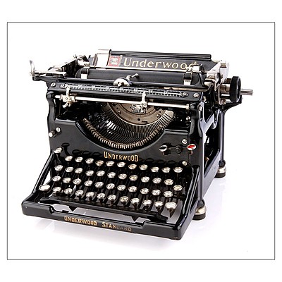 Timeline: MAQUINA DE ESCRIBIR ANTIGUA