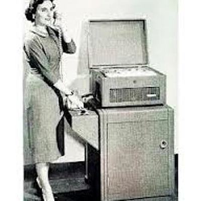 Timeline: La compañía BELL(1958)