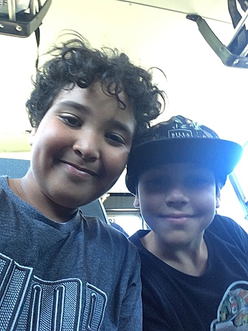 moi et mon ami a la ronde