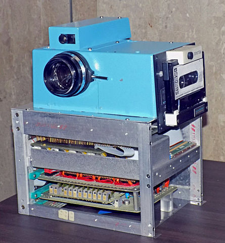 1975, First Digital camera