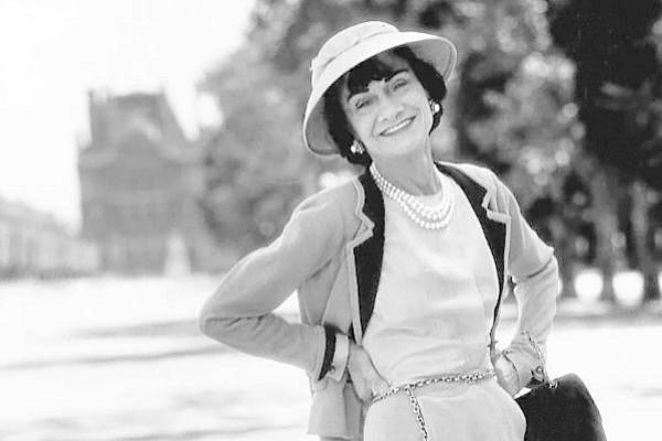 Nacimiento de Coco Chanel