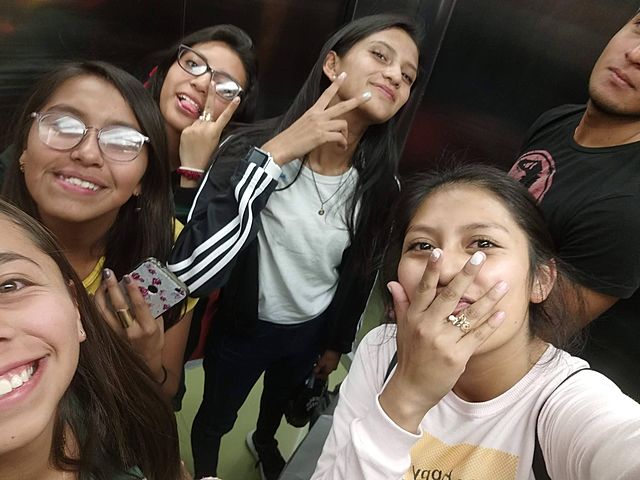 CONOCI A MIS MEJORES AMIGAS