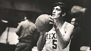 Nuevo entrenador, victoria en el Centrobasket y plata en el 67