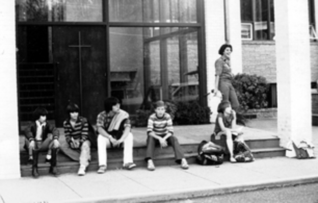 SAES Opens at Pilgrim Lutheran Church