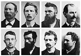 La Segunda Internacional designa el 1 de mayo como día del trabajo, en homenaje a los Mártires de Chicago.